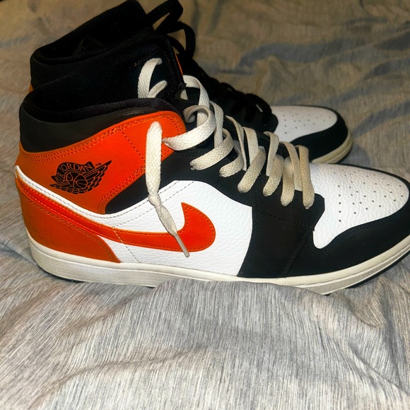 Nike Air Jordan Men's Black and Orange Sneakers